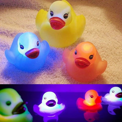 5Pcs/Set Cute LED Flashing Light Floating Duck Bath Tub Shower Rubber Toy for Kids