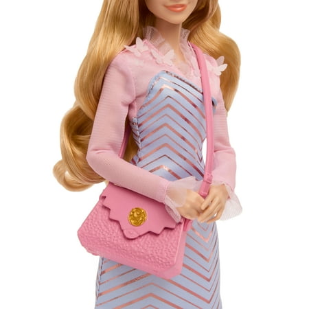 Universal Pictures’ Wicked Glinda at Shiz University Fashion Doll with Fashions & Accessories