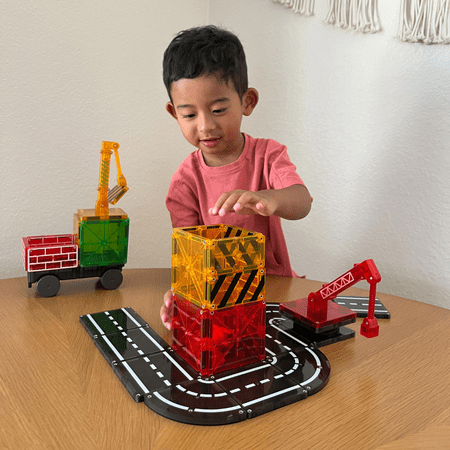 MAGNA-TILES Builder 32-Piece Magnetic Construction Set, The ORIGINAL Magnetic Building Brand, for Child Ages 3+