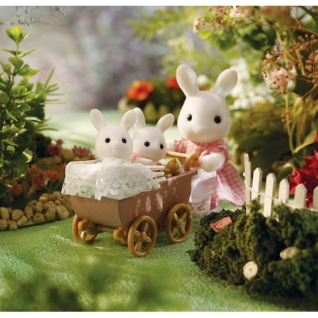 Calico Critters Connor N Kerri's Carriage Ride, Dollhouse Playset with Figures and Accessories