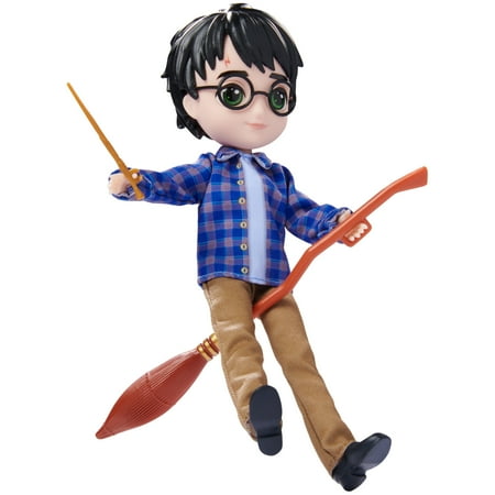 Wizarding World Harry Potter, 8-inch Harry Potter Fashion Doll Gift Set