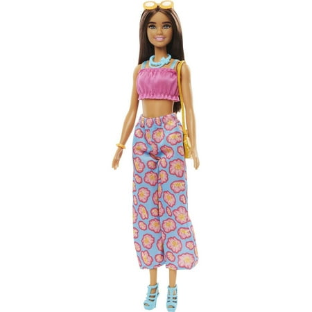 Barbie Doll and Fashion Advent Calendar, 24 Clothing and Accessory Surprises