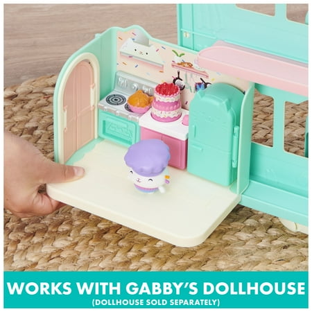 Gabby’s Dollhouse, Bakey with Cakey Kitchen Playset with Figure, for Ages 3 and up