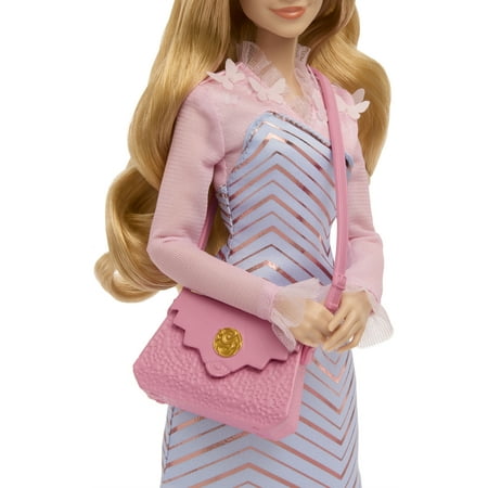 Universal Pictures’ Wicked Glinda at Shiz University Fashion Doll with Fashions & Accessories